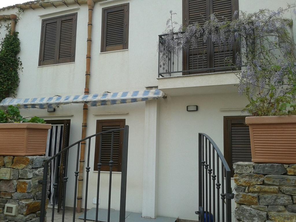 Villino Messina Lägenhet San Vito Lo Capo Exteriör bild