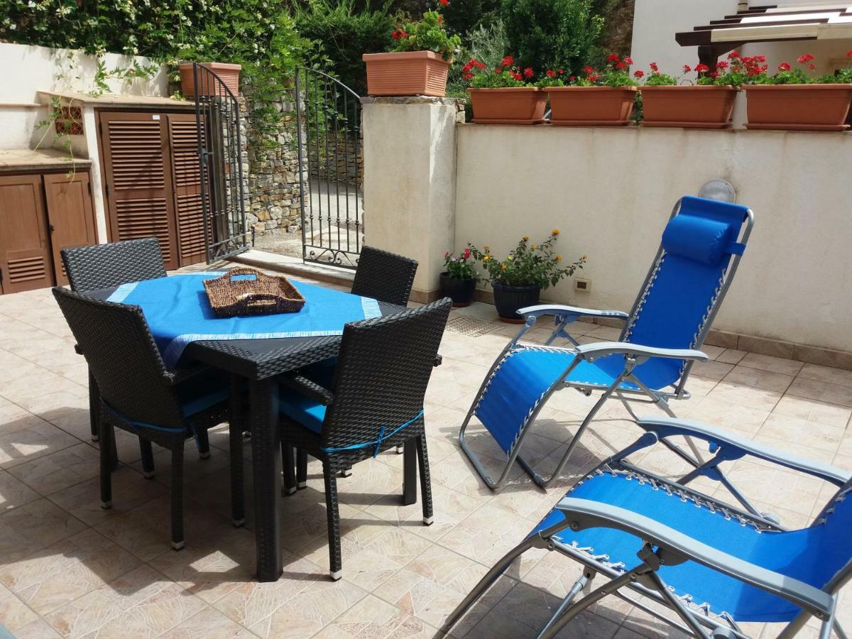 Villino Messina Lägenhet San Vito Lo Capo Exteriör bild